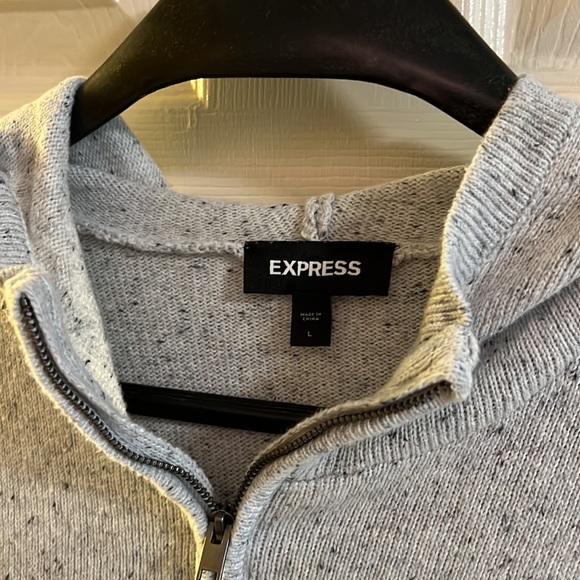 EXPRESS MEN Grey Lightweight Quarter Zip Hooded Sweater, Large - Picture 2 of 3